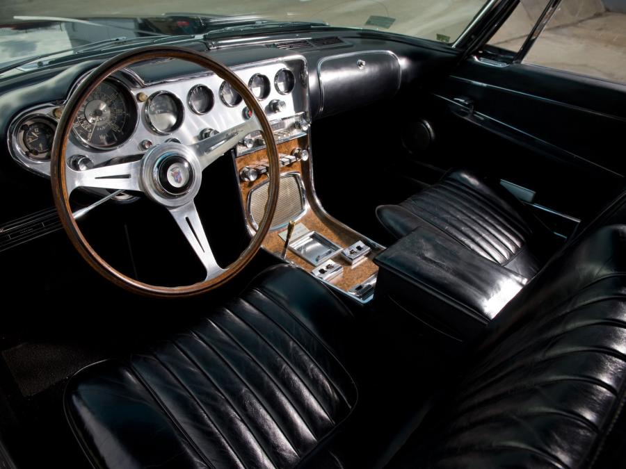  Dual-Ghia L6.4 Coupe 1960 года  (фото 17 из 23)